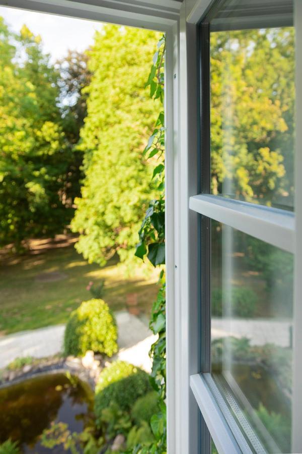 Ferienwohnung Gutshauszimmer Neu Gaarz Exterior foto