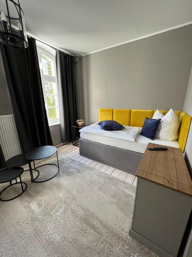 Gutshauszimmer Neu Gaarz Exterior foto