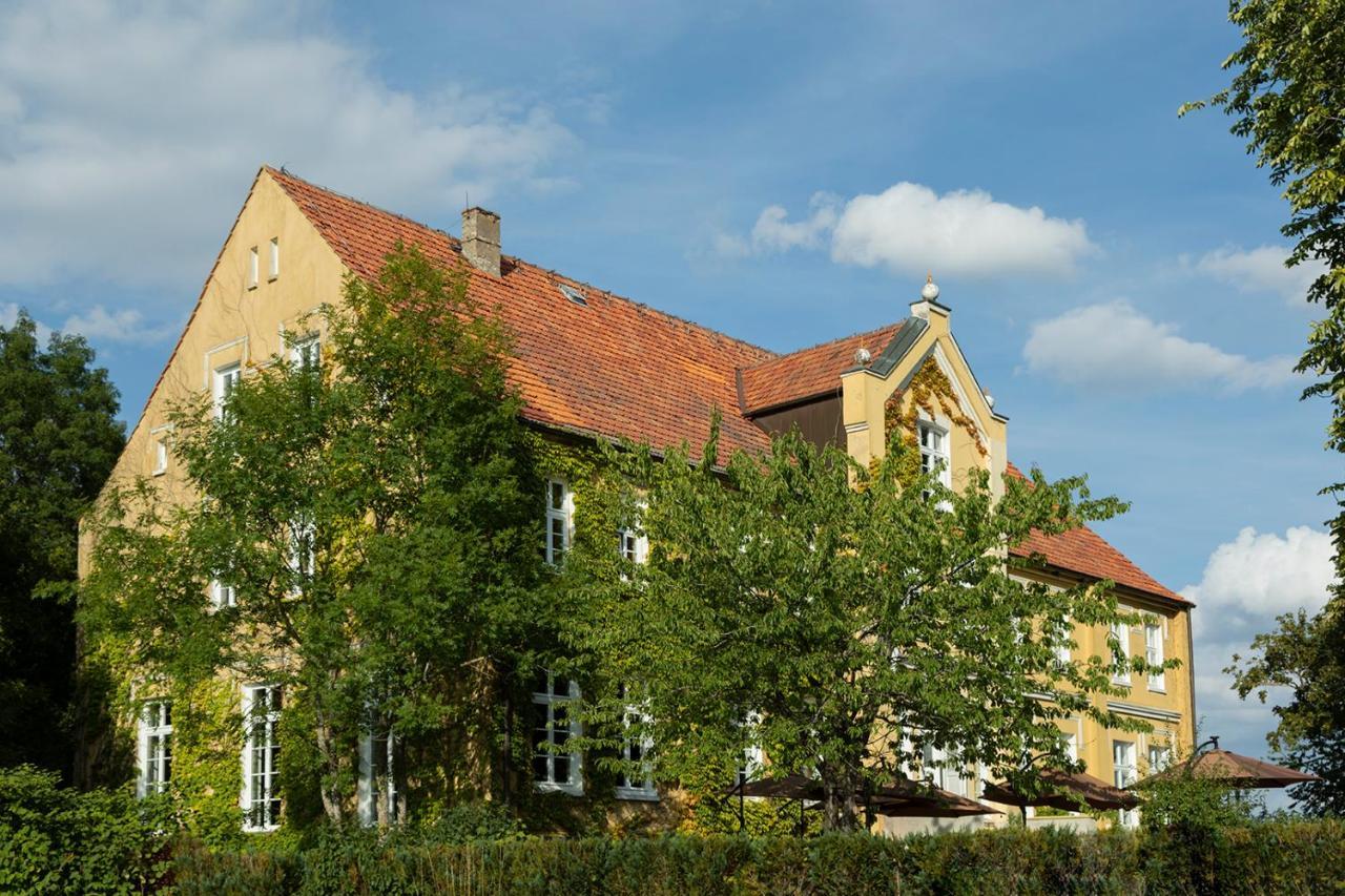 Ferienwohnung Gutshauszimmer Neu Gaarz Exterior foto